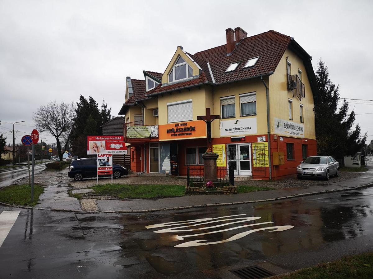 Berik Apartman Pécs Extérieur photo